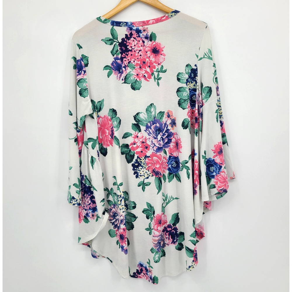 Beeson River Plus Top White Pink Floral Bell Sleeve Boho Cottagecore Size 3X - Picture 6 of 8